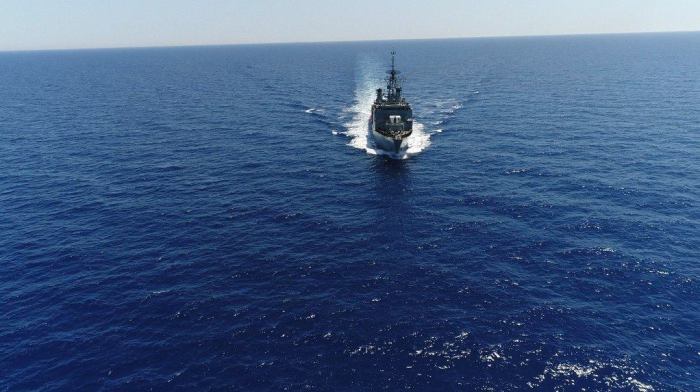 LÉ Eithne steaming at sea
